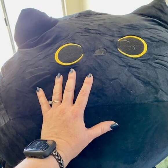 29-inch Jumbo Cat Plush Design - Squishy Cuddly & Fun - Ideal Gift - Picture 3 of 13